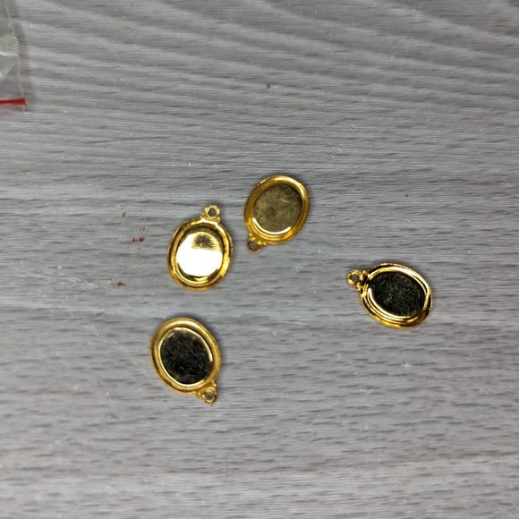 Gold Tone Charms Group of 4 - Picture 1 of 3